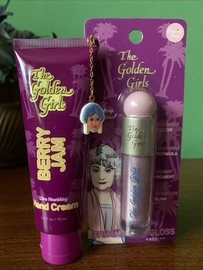 It’s bundle time! NWOT The Golden Girls 2pc Purple Dorothy Set